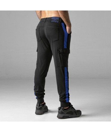 Jogger Look at Side Locker...